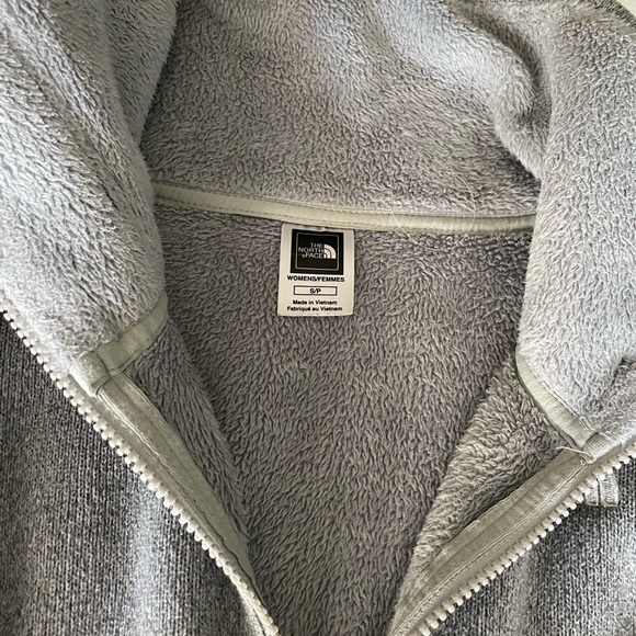 The north face grey sweater jacket - Picture 3 of 3